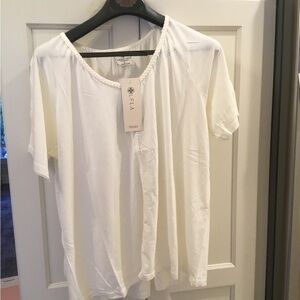 Laurie Felt White V-Neck Top Size Large